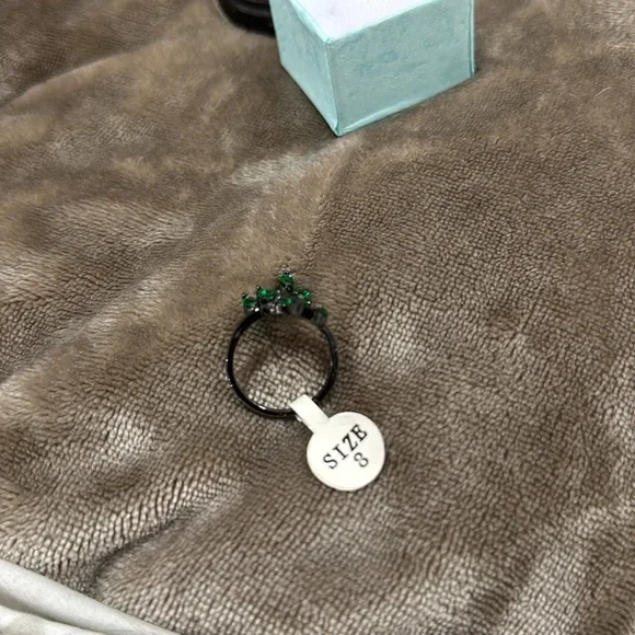 Ring size 8 - Picture 6 of 6